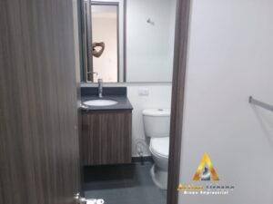 foto_104782_901271444_8519250675_ss