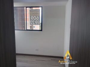 foto_104782_901271444_8546175701_ss