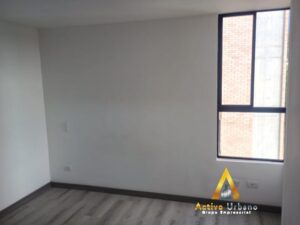 foto_104782_901271444_8546250999_ss