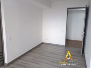 foto_104782_901271444_8586214894_ss