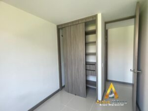 foto_104782_901271444_8851521023_ss