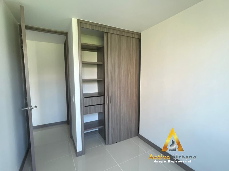 foto_104782_901271444_8851527318_ss