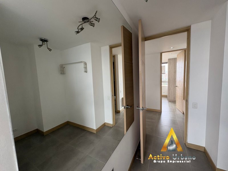 foto_104782_901271444_8904435963_ss