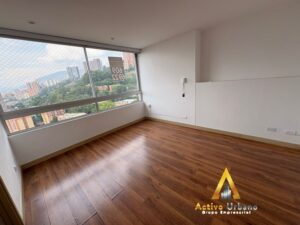 foto_104782_901271444_8906703606_ss