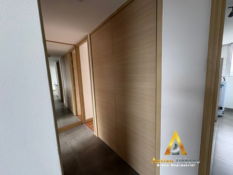 foto_104782_901271444_8983549562_ss