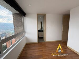 foto_104782_901271444_8992032877_ss