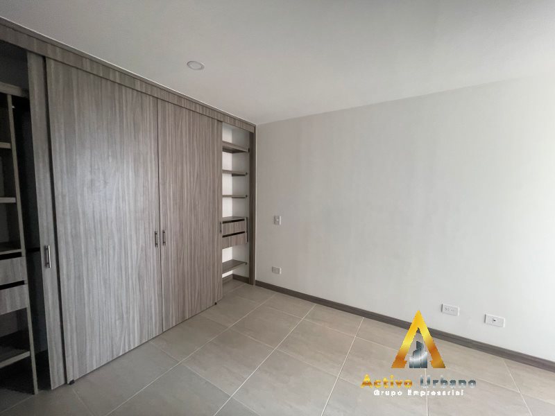 foto_104782_901271444_9028278176_ss