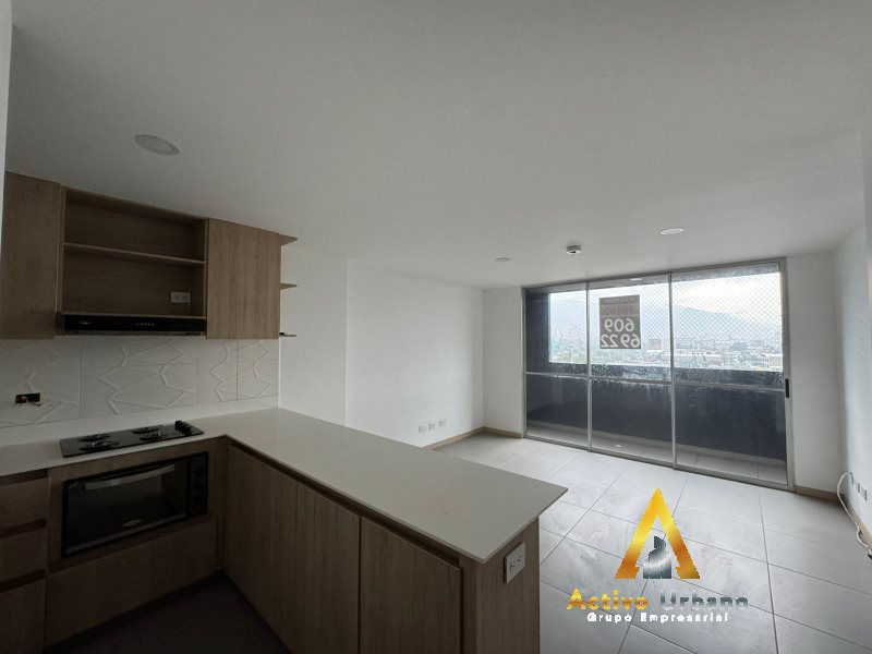 foto_104782_901271444_9261002790_ss