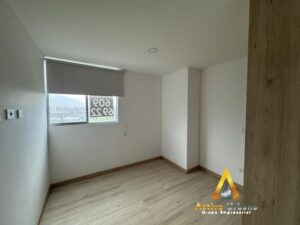 foto_104782_901271444_9288563268_ss