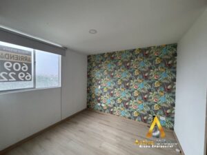 foto_104782_901271444_9305013198_ss