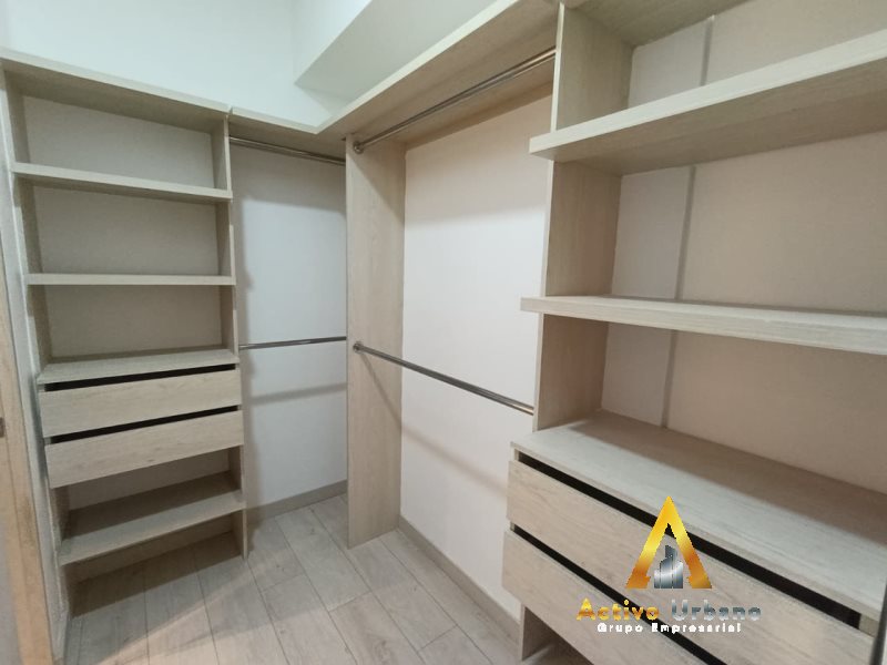 foto_104782_901271444_9442536100_ss