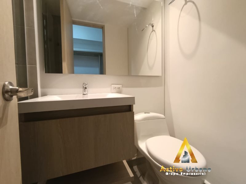 foto_104782_901271444_9448459270_ss