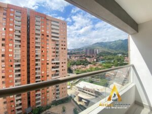 foto_104782_901271444_9457956599_ss