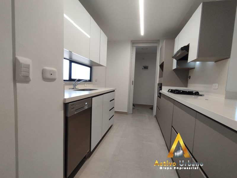 foto_104782_901271444_9472974403_ss