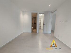 foto_104782_901271444_9474100435_ss