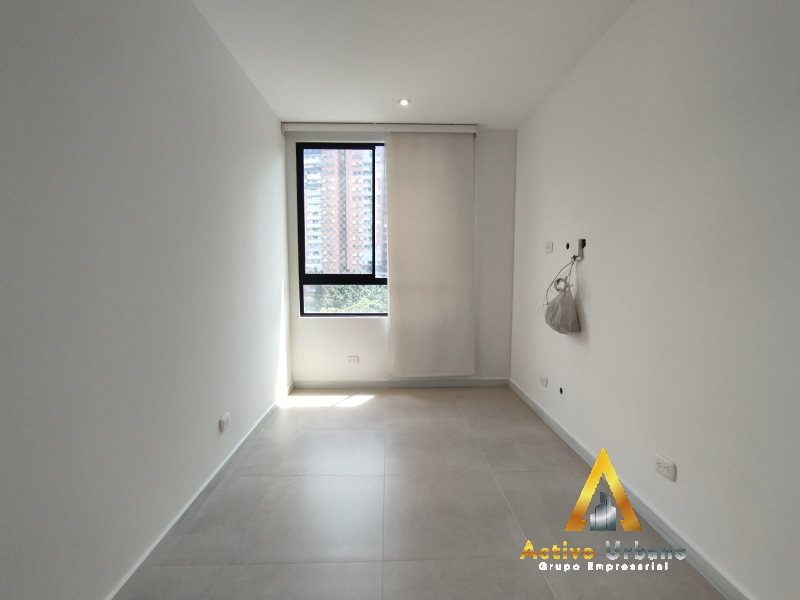 foto_104782_901271444_9499990226_ss