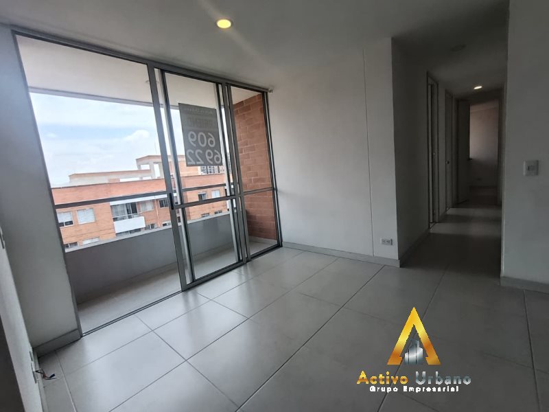 foto_104782_901271444_9500681025_ss