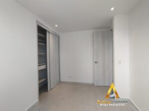 foto_104782_901271444_9520400669_ss