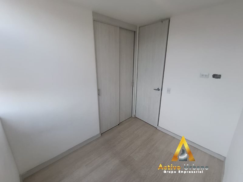 foto_104782_901271444_9522456997_ss