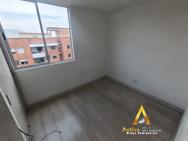 foto_104782_901271444_9535560667_ss