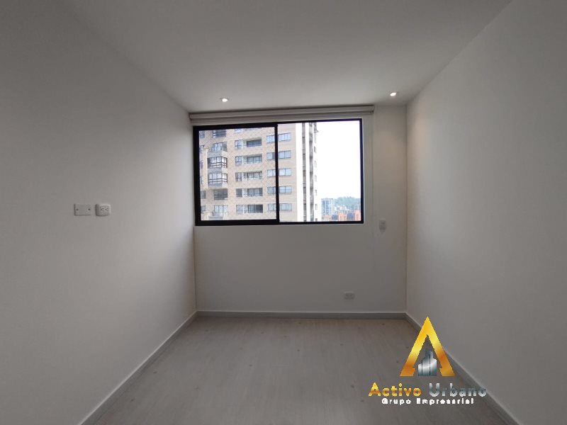 foto_104782_901271444_9541912150_ss