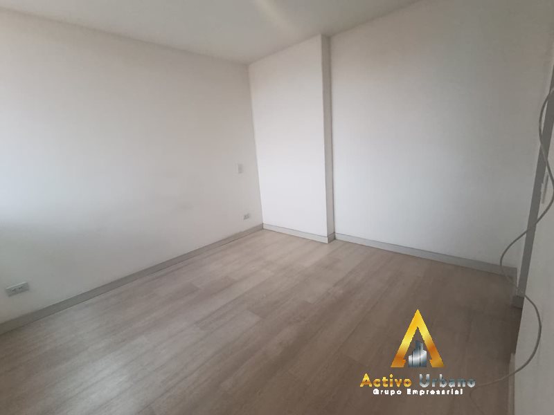 foto_104782_901271444_9542109205_ss