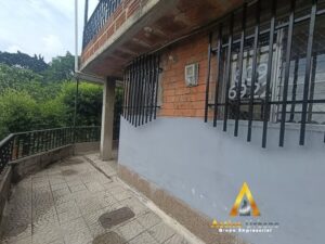 foto_104782_901271444_9841183579_ss