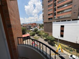 foto_104782_901271444_9938480471_ss