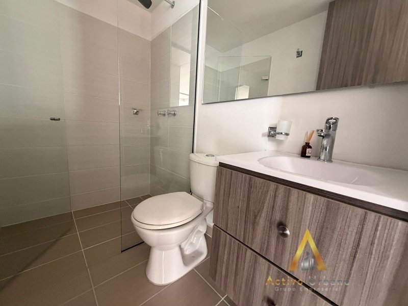 foto_104782_901271444_0620363233_ss