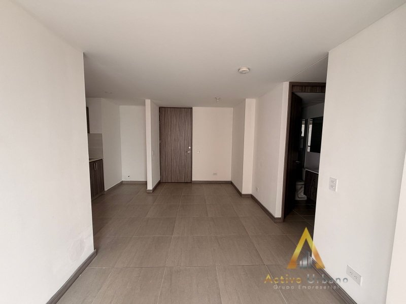 foto_104782_901271444_0651999469_ss