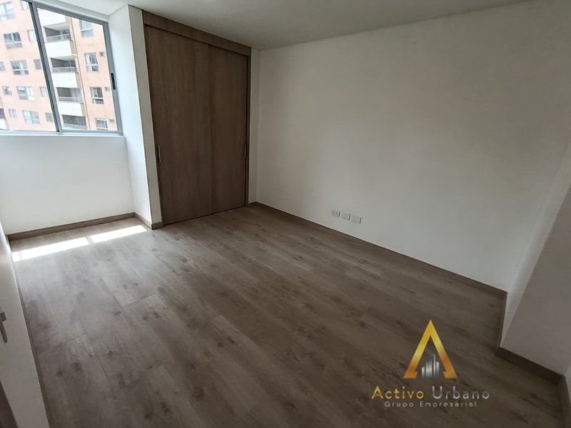 foto_104782_901271444_0952656884_ss