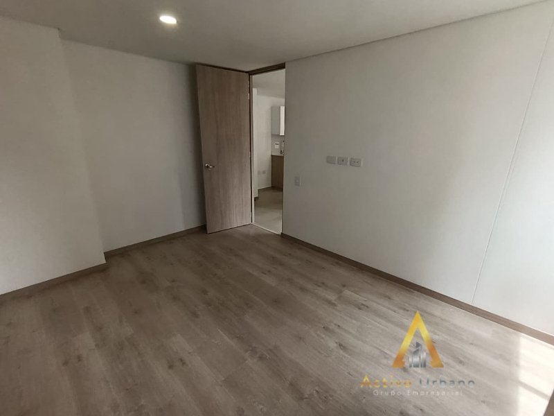 foto_104782_901271444_0953133801_ss