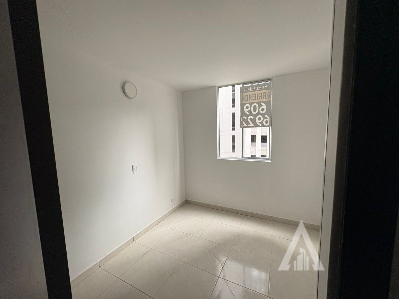 foto_104782_901271444_1271111456_ss