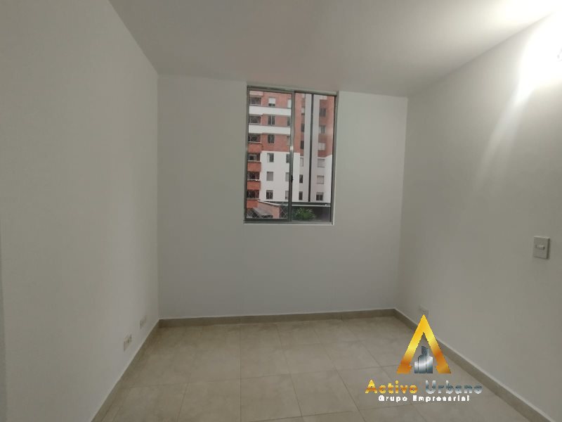 foto_104782_901271444_2751300528_ss