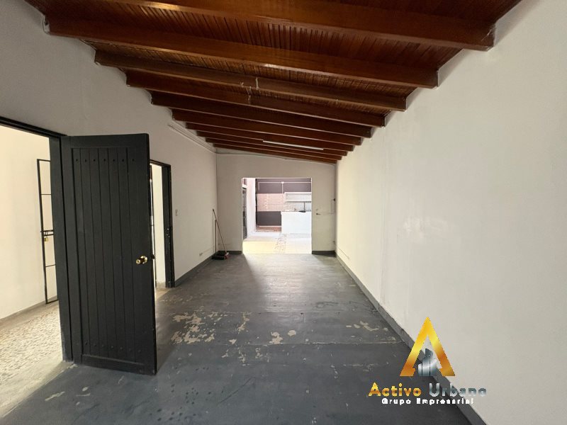 foto_104782_901271444_3004272700_ss