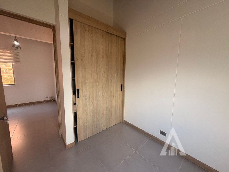 foto_104782_901271444_3151536532_ss