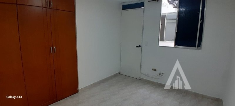 foto_104782_901271444_3490309546_ss