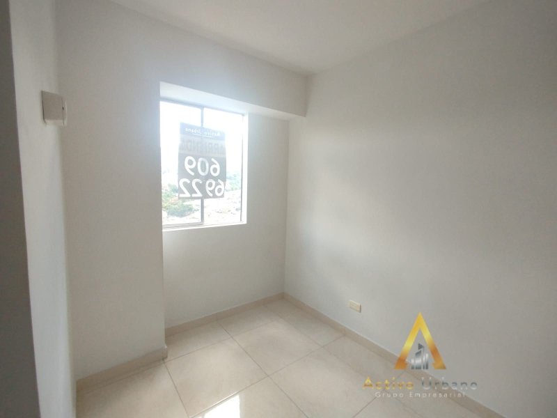 foto_104782_901271444_3505403103_ss