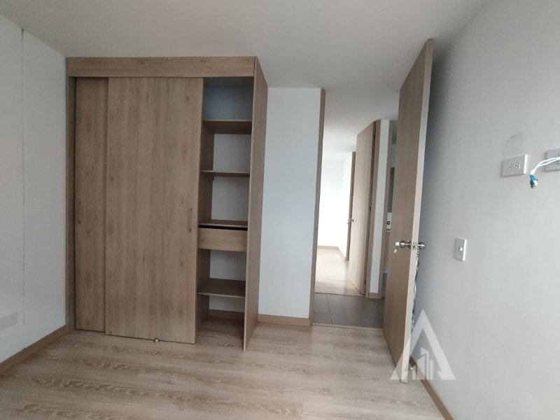 foto_104782_901271444_3897179860_ss