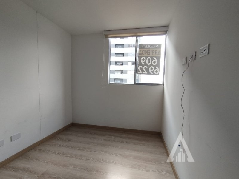 foto_104782_901271444_3904136970_ss