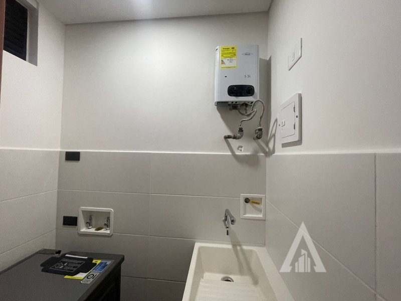 foto_104782_901271444_4272546545_ss