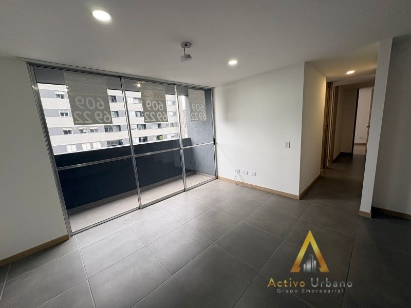 foto_104782_901271444_4306855823_ss