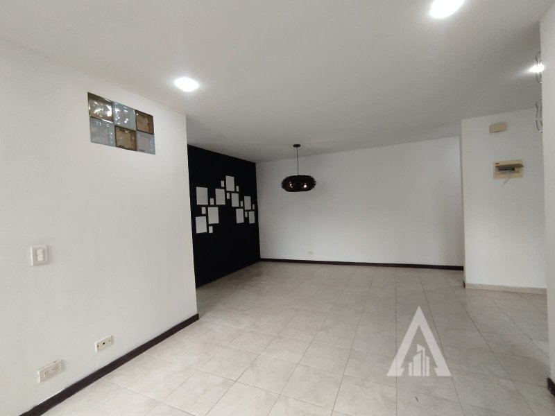 foto_104782_901271444_4804537402_ss