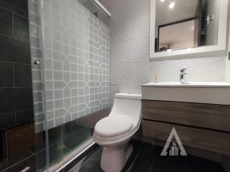 foto_104782_901271444_4807202804_ss