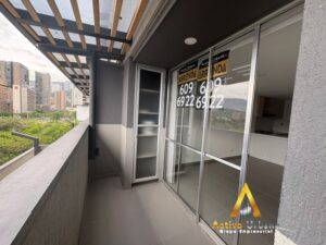 foto_104782_901271444_4821517120_ss