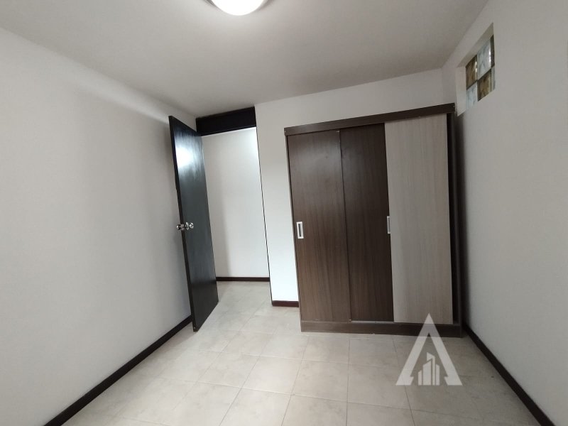 foto_104782_901271444_4833210397_ss