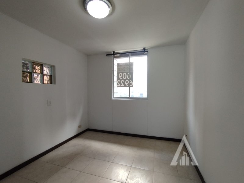 foto_104782_901271444_4835143940_ss