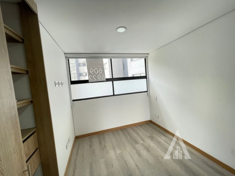 foto_104782_901271444_4910500647_ss