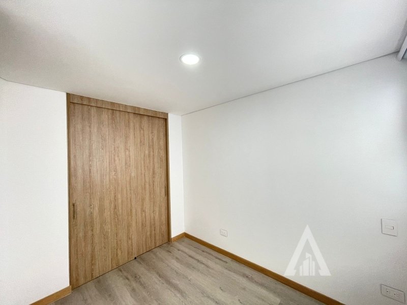 foto_104782_901271444_4934271545_ss