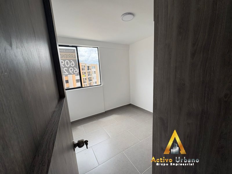 foto_104782_901271444_5935352996_ss